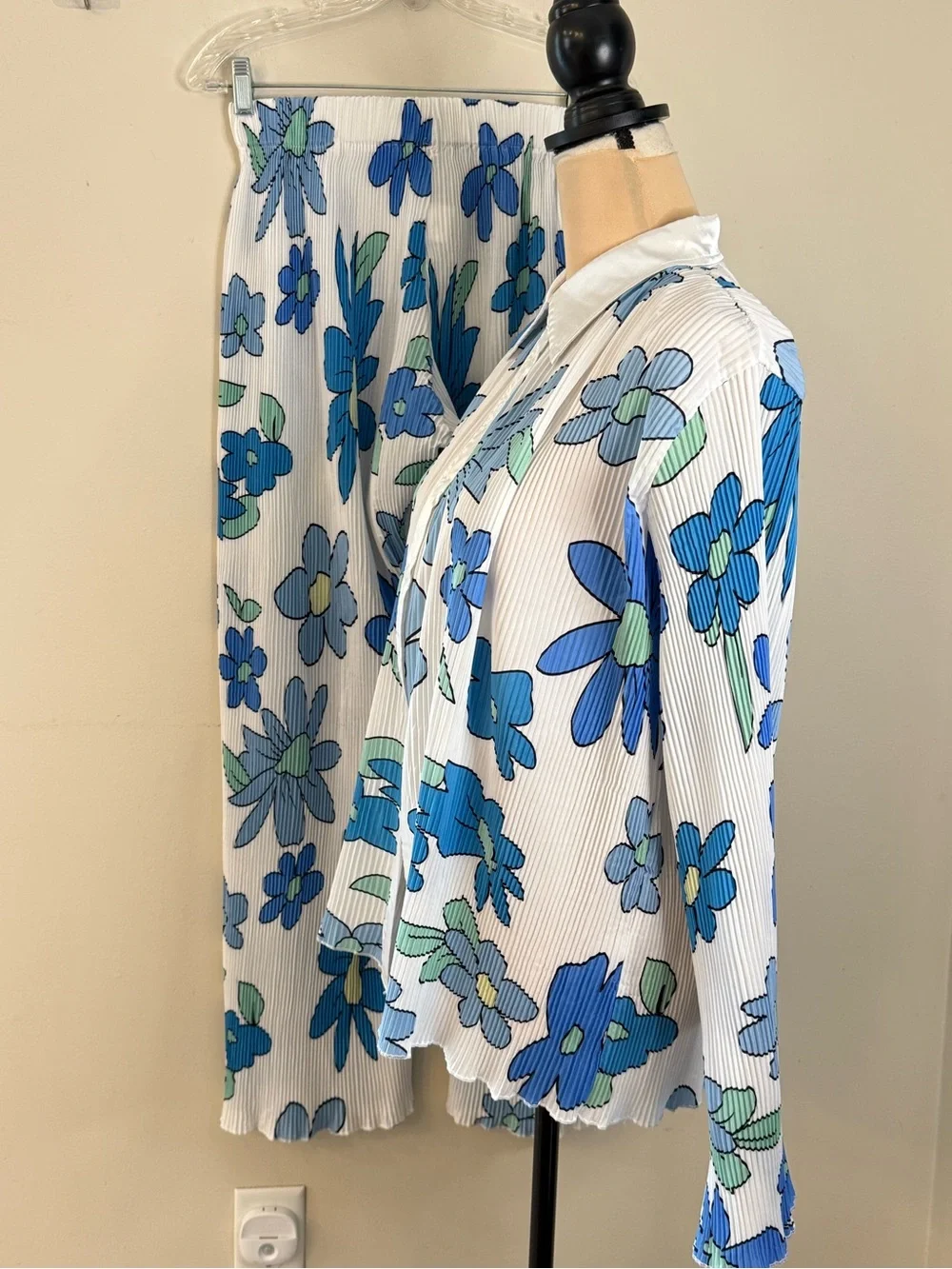 Retro 70s boho floral button up shirt and pants set SZ SM